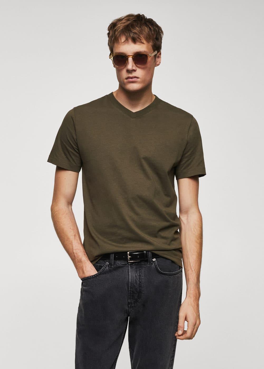 MANGO MAN - Basic cotton V-neck T-shirt dark greenMen Product Image