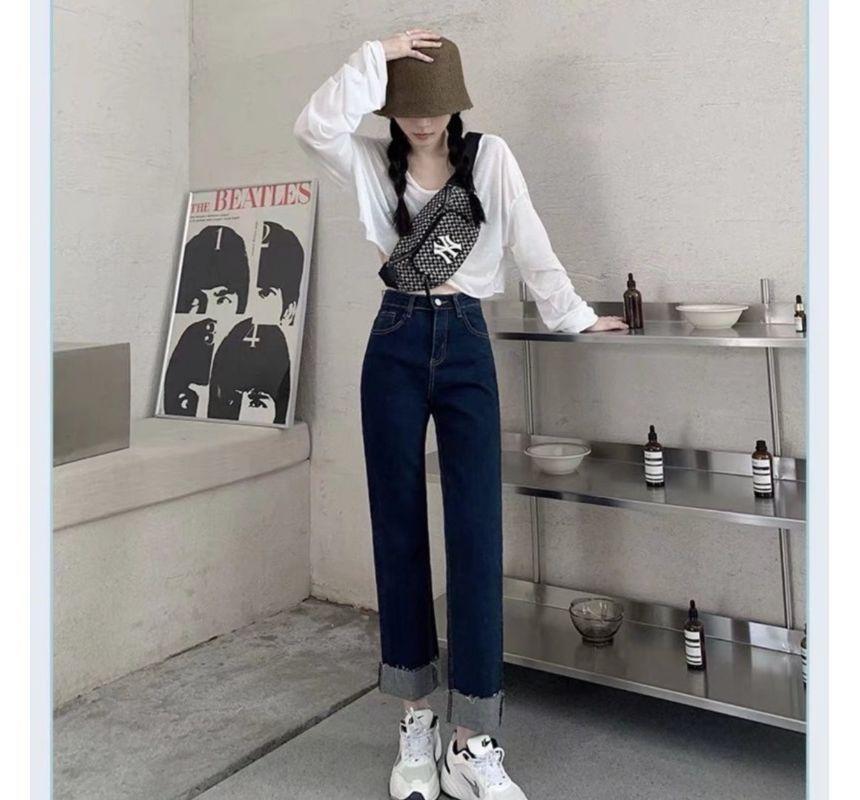 Mid Rise Straight Leg Jeans Product Image