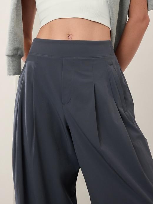 Brooklyn Heights High Rise Pleated Wide Leg Pant Product Image