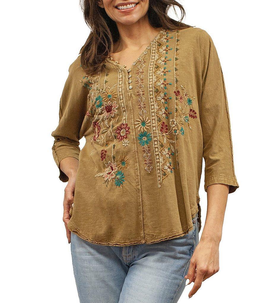 Karyn Seo Knit Embroidered Mally V-Neck 3/4 Sleeve Blouse Product Image