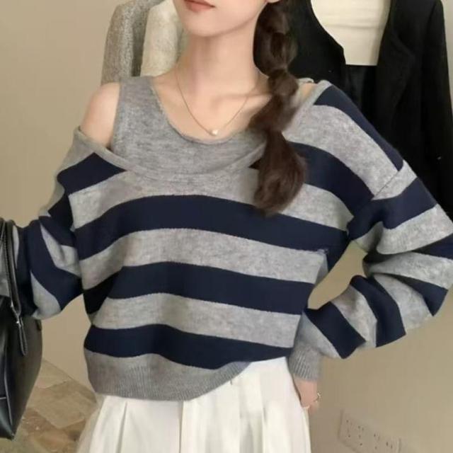 Set: Scoop Neck Plain Crop Tank Top + Striped Sweater Product Image