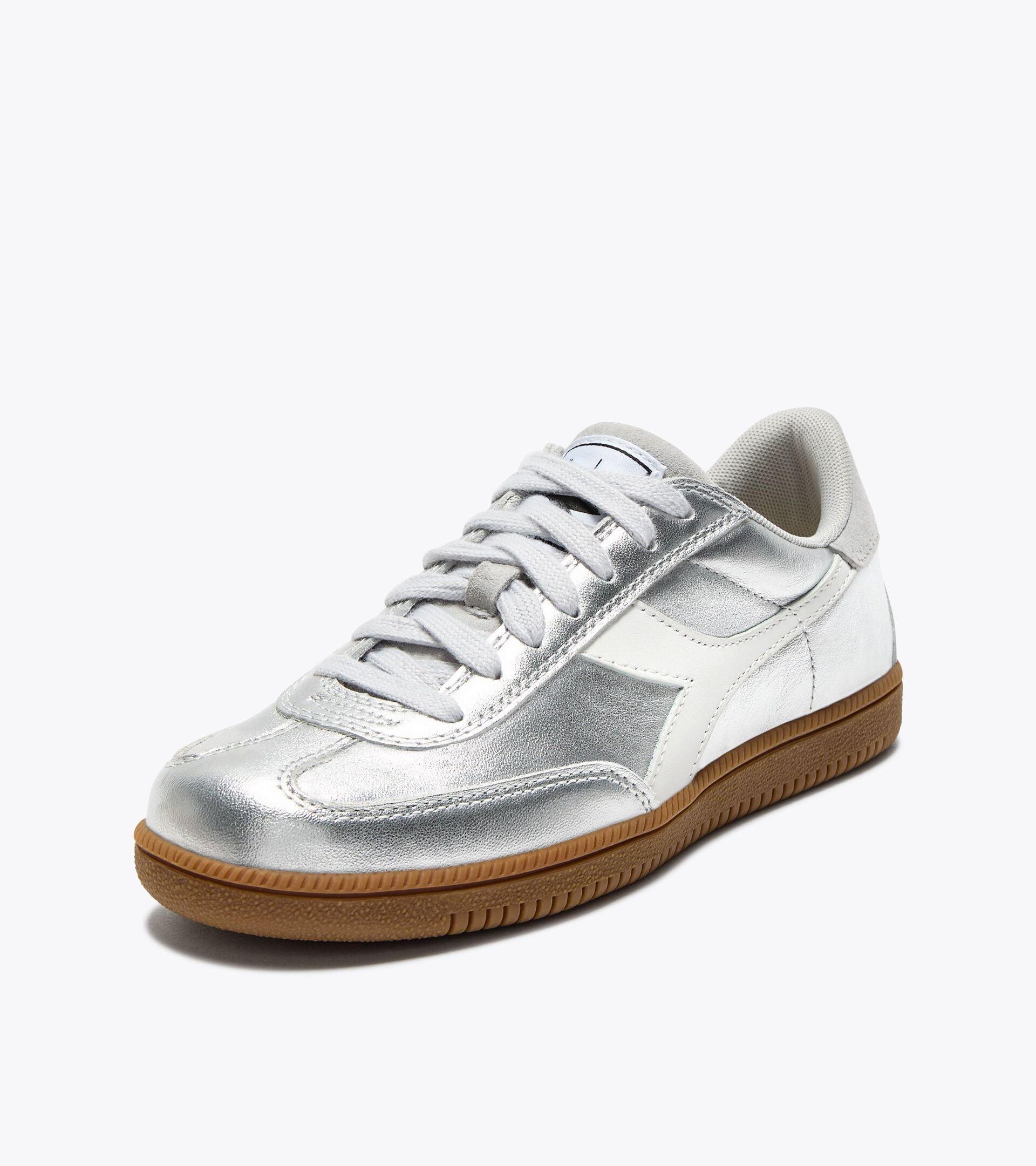 TRAINER METALLIC Product Image