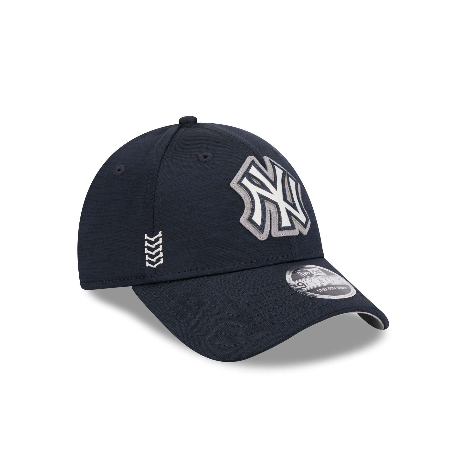 New York Yankees 2024 Clubhouse 9FORTY Stretch-Snap Hat Male Product Image