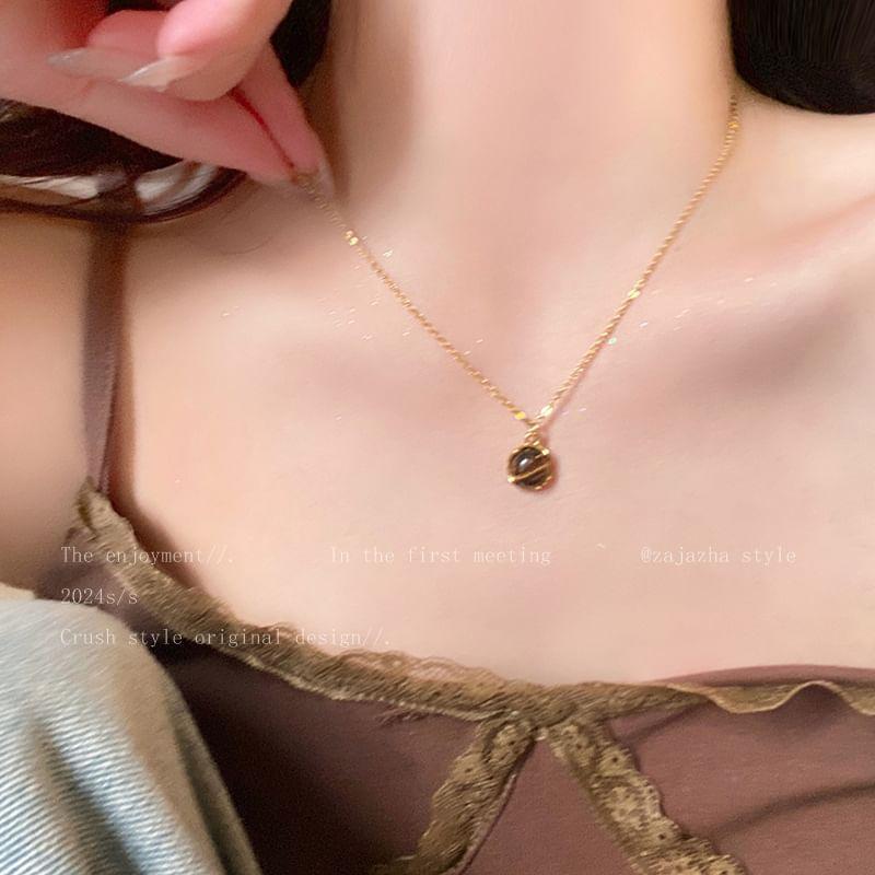 Pendant Chain Necklace Product Image