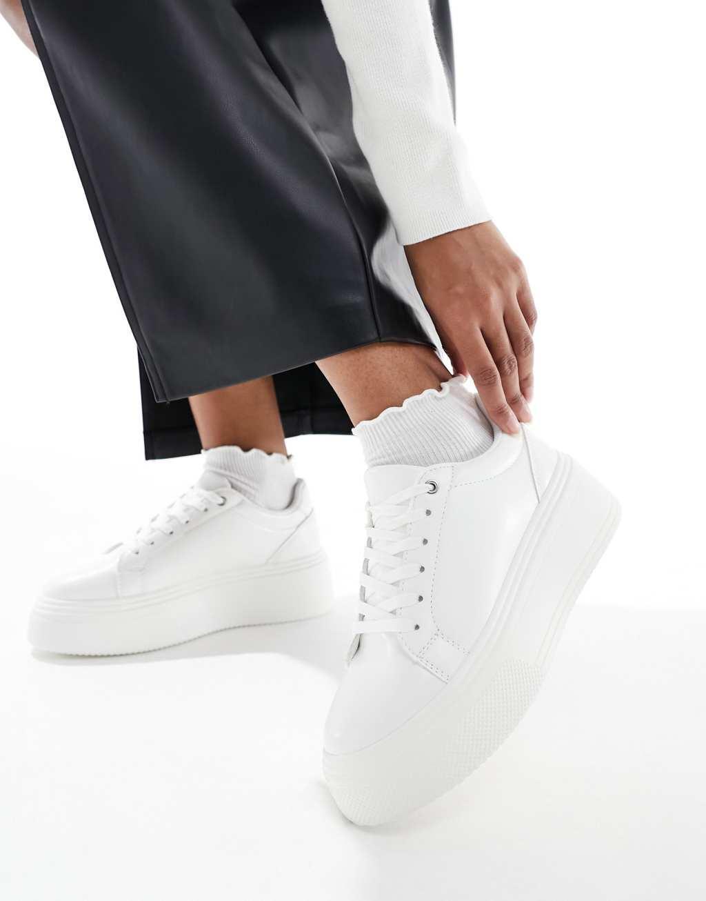 ASOS DESIGN Wide Fit Dream chunky sneakers in white  product image