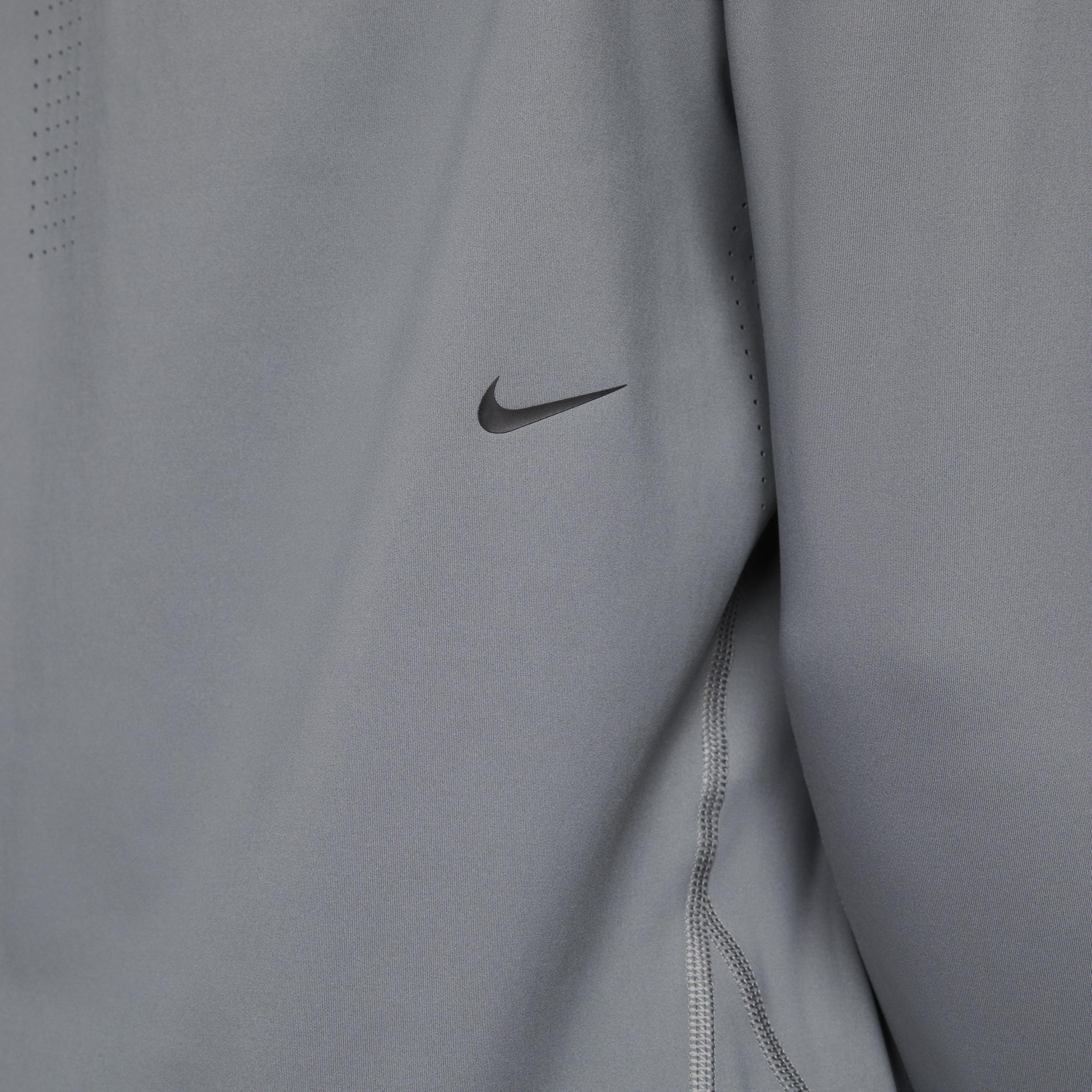 Nike Men's A.P.S. Dri-FIT ADV Versatile Top Product Image