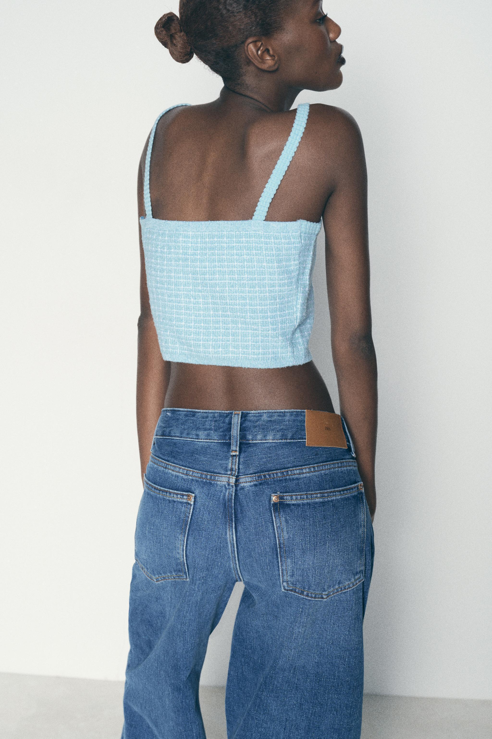 KNIT CROP TOP Product Image