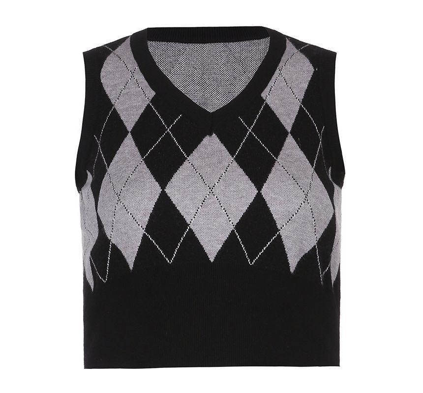 Argyle Print Knit Vest Product Image