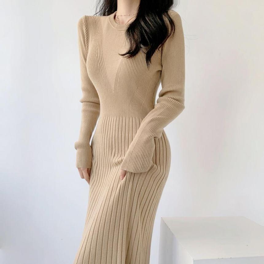 Long-Sleeve Crewneck Knit Midi A-Line Dress Product Image