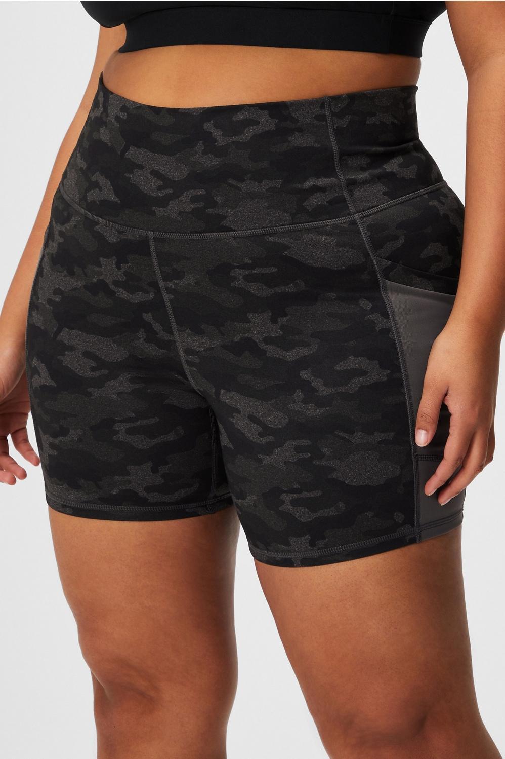 Fabletics On-The-Go High-Waisted 6 Short Womens Charcoal Camo plus Size 4X Product Image