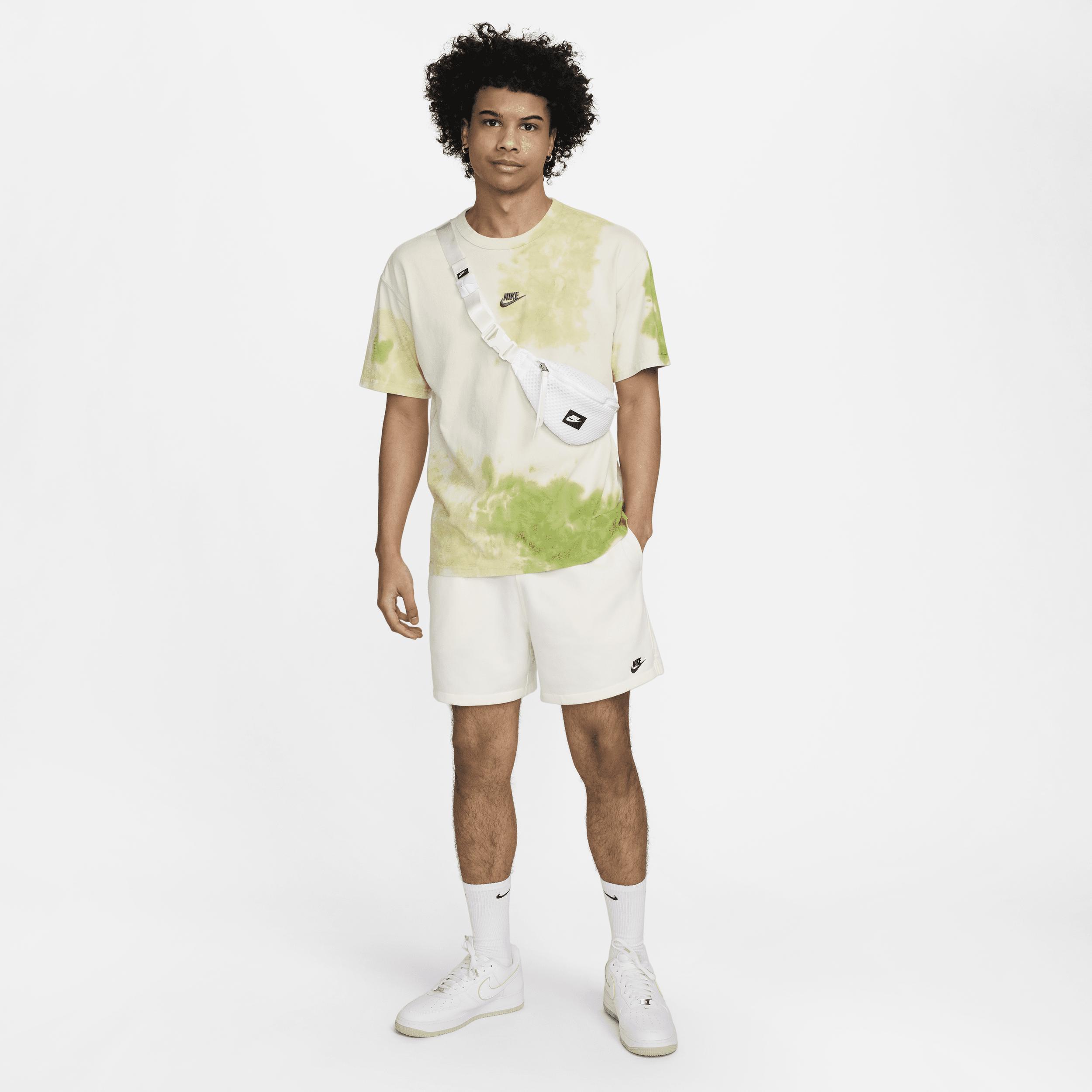 Nike Men's Club French Terry Flow Shorts Product Image