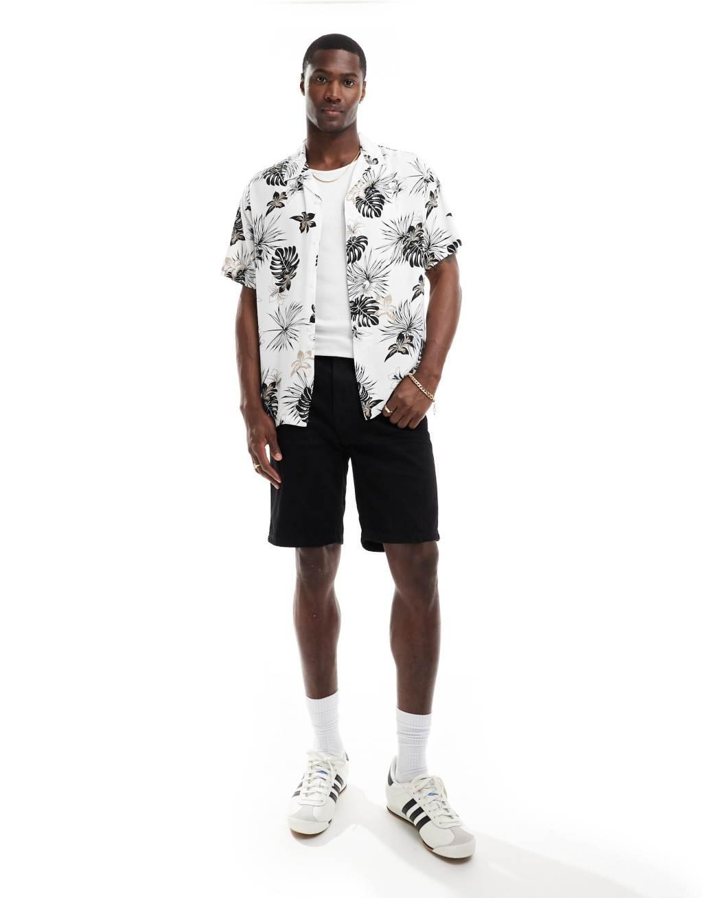 Jack & Jones revere collar shirt in white palm print Product Image