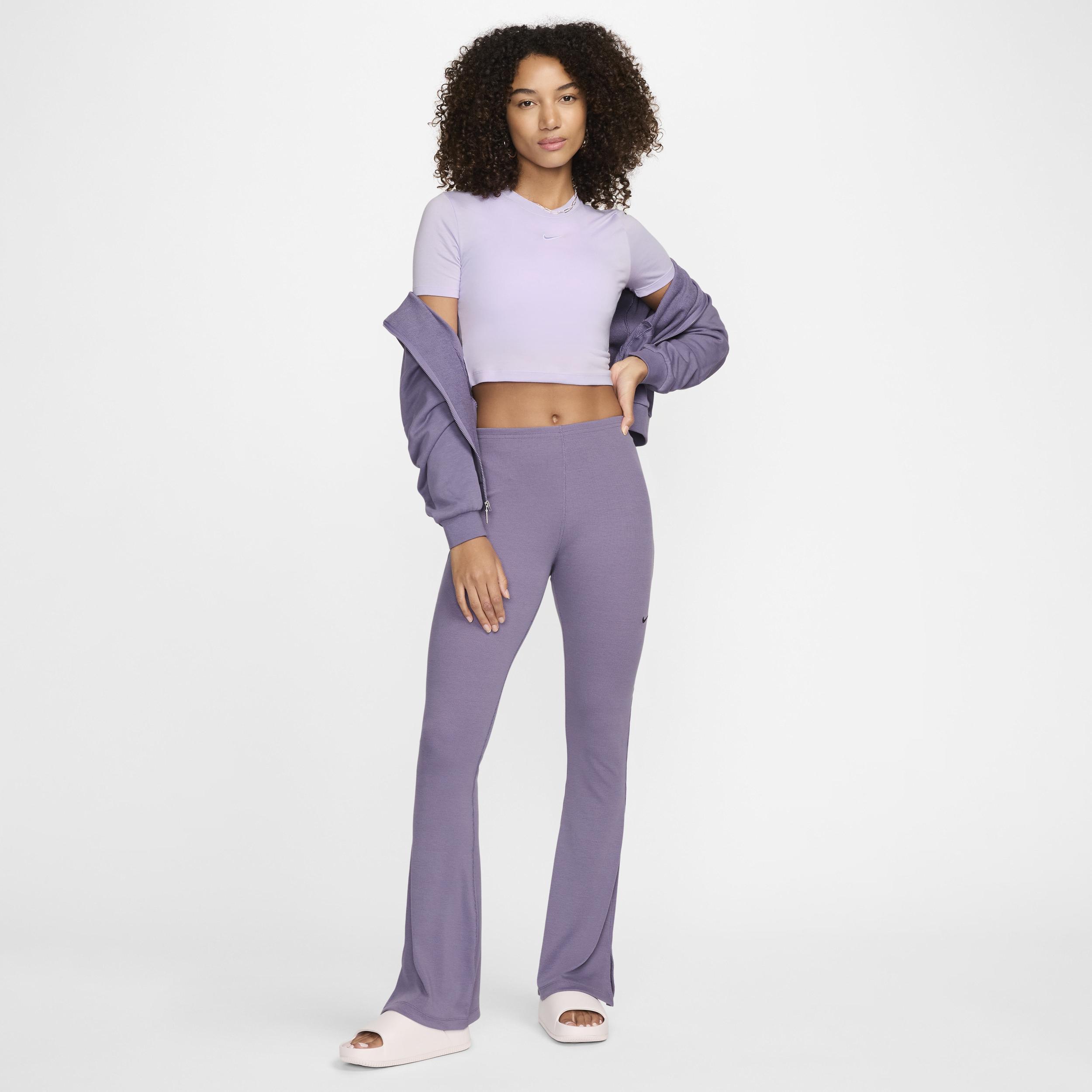 Women's Nike Sportswear Essential Slim Cropped T-Shirt Product Image