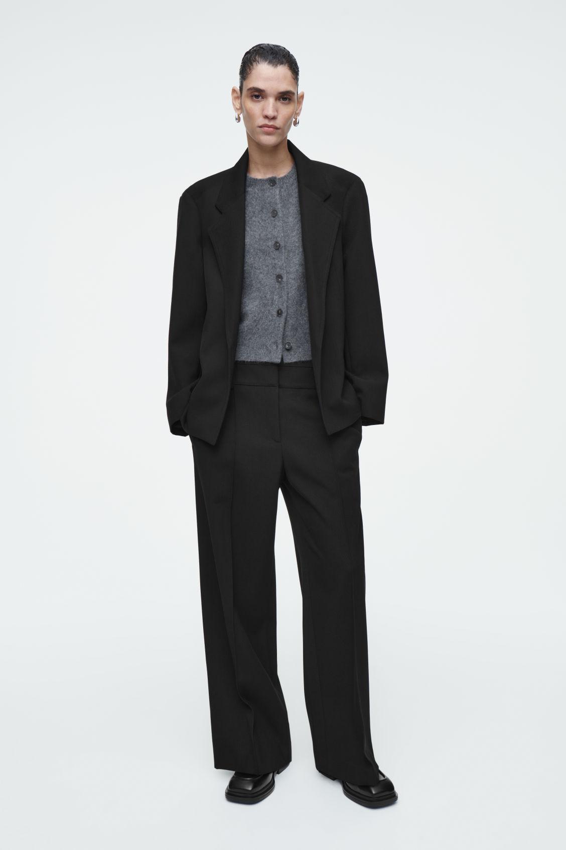 OVERSIZED EXAGGERATED-SHOULDER BLAZER Product Image