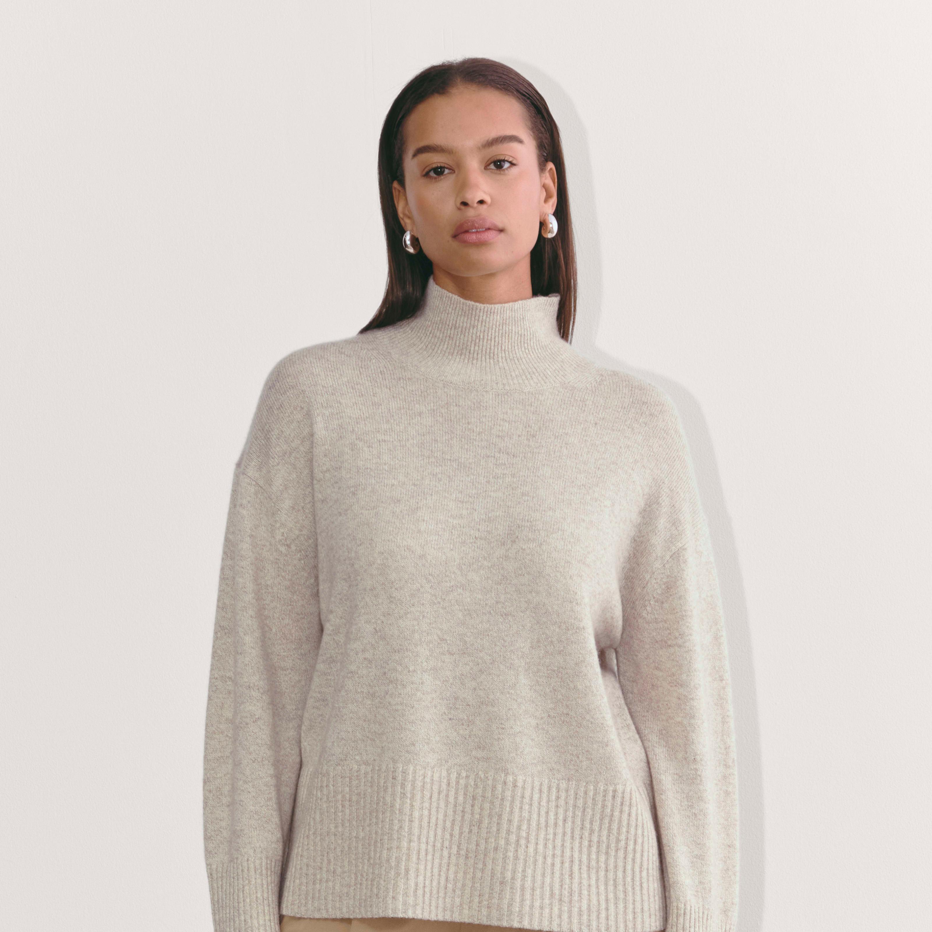 The Boxy Turtleneck in Cashmere Product Image