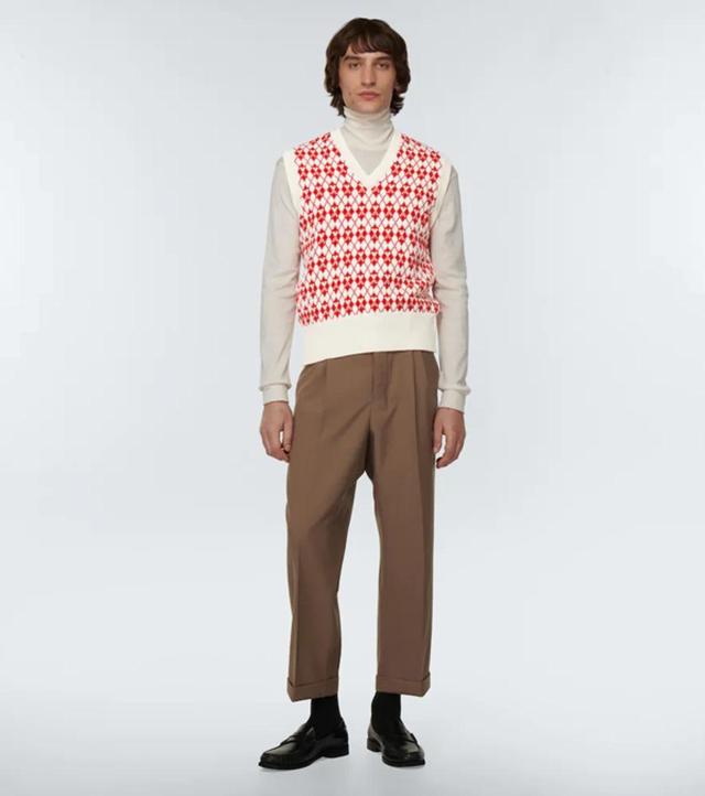 AMI ALEXANDRE MATTIUSSI Logo-jacquard Knitted Sweater Vest In Red Product Image