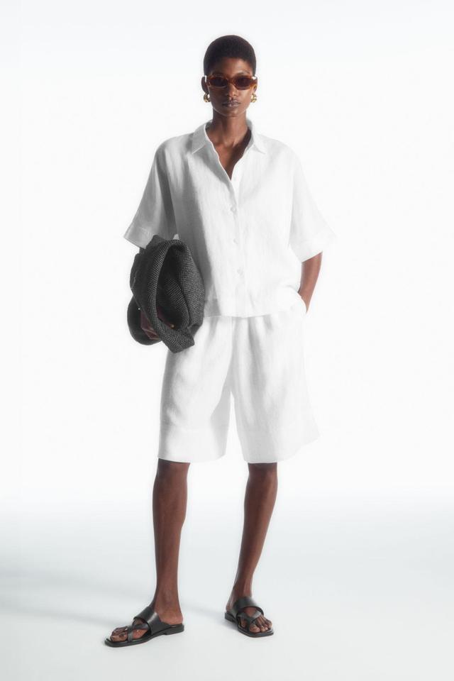 ELASTICATED LINEN SHORTS Product Image