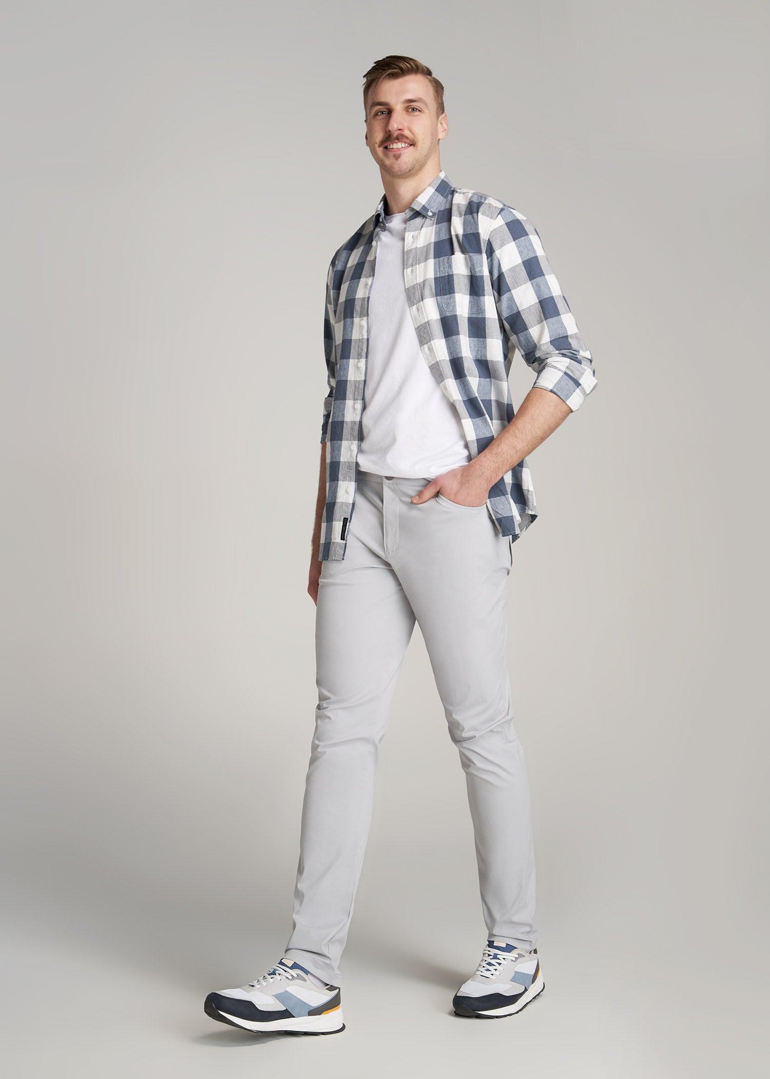 TAPERED-FIT Traveler Pants for Tall Men in Light Grey Male Product Image