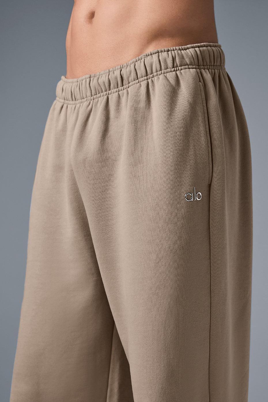 Accolade Straight Leg Sweatpant - Gravel Male Product Image