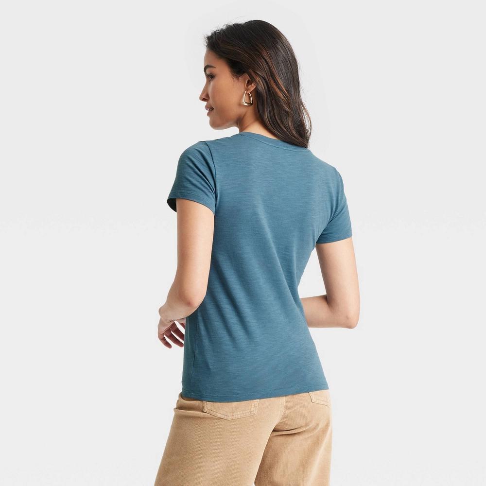 Women's Short Sleeve V-Neck T-Shirt - Universal Thread™ Medium Blue M Product Image