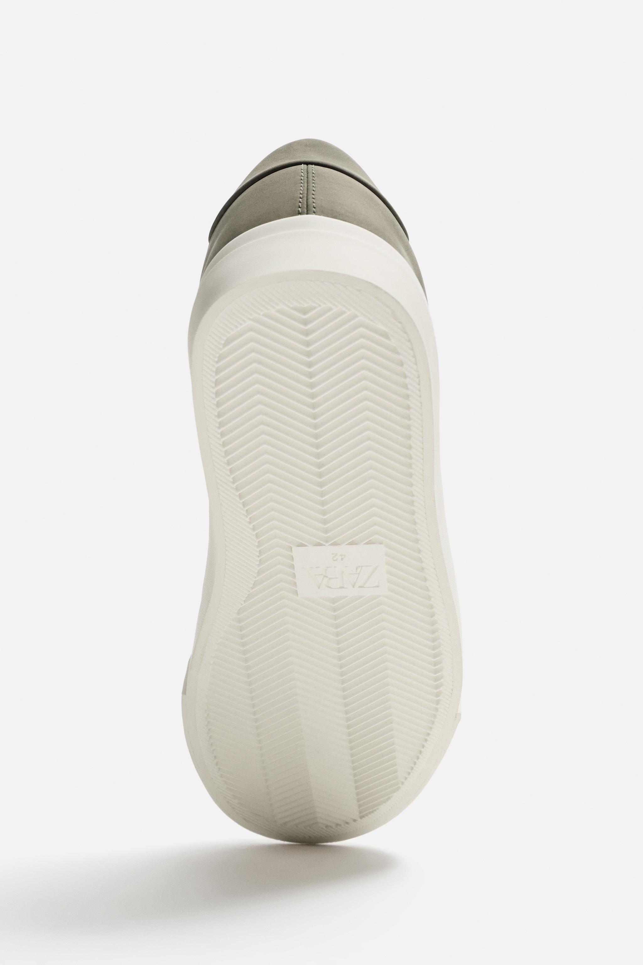 BASIC SNEAKERS Product Image