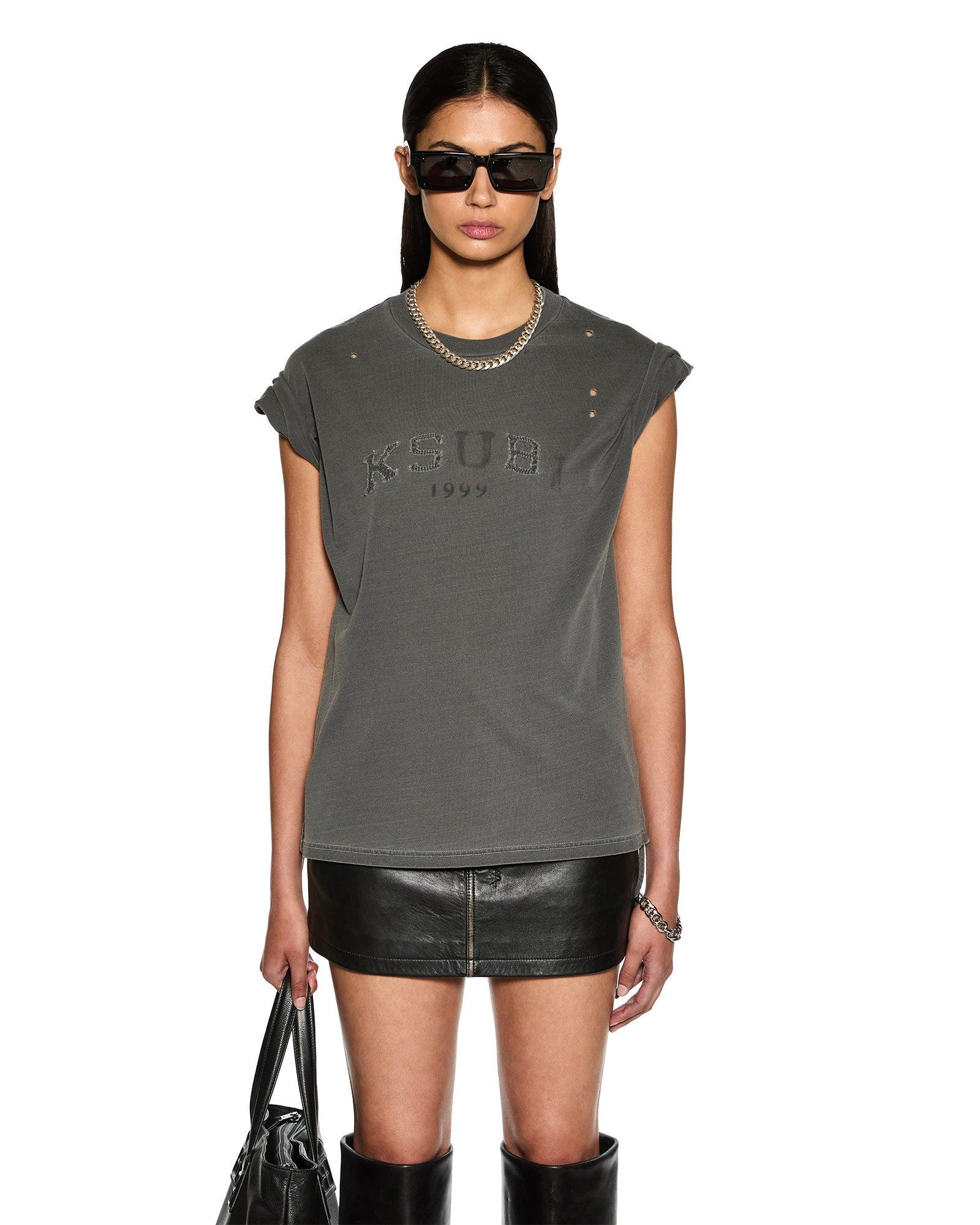 LEAGUE OH G TEE CHARCOAL Female Product Image