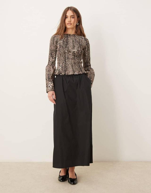 Miss Selfridge midi skirt in black Product Image