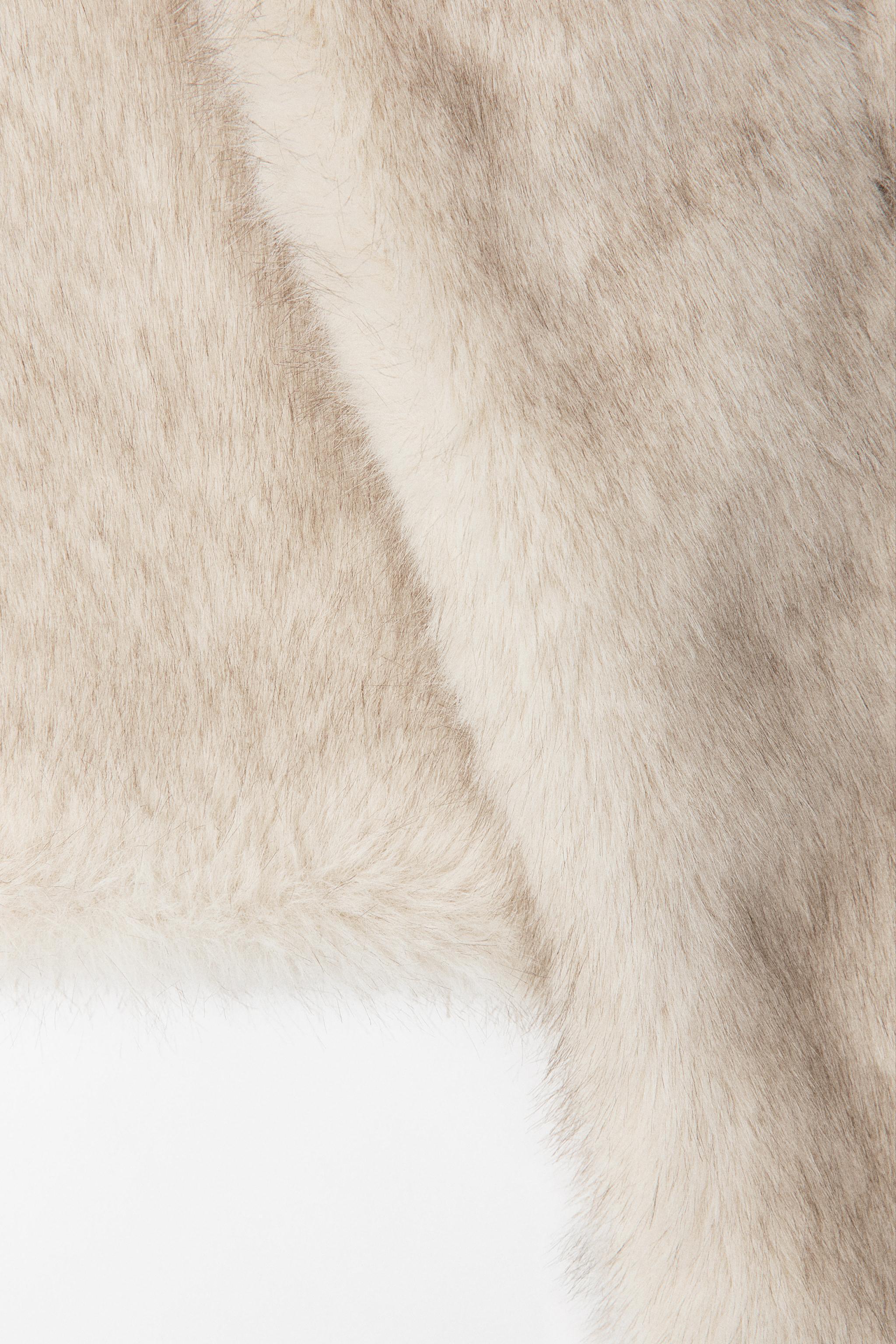 BASIC FAUX FUR SCARF Product Image