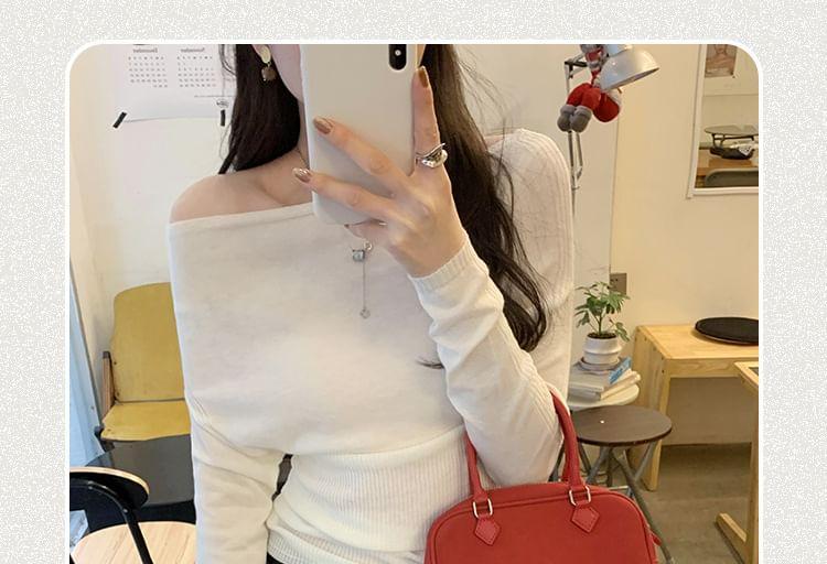 Long-Sleeve Off-Shoulder Ribbed Knit Top product image