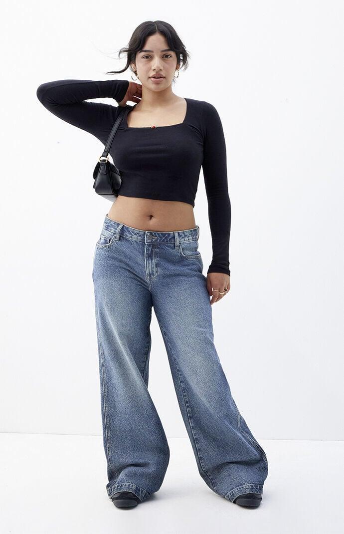 Women's Casey Dark Tint Low Rise Baggy Jeans Product Image