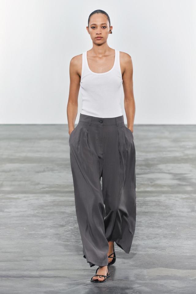 PLEATED PANTS ZW COLLECTION Product Image