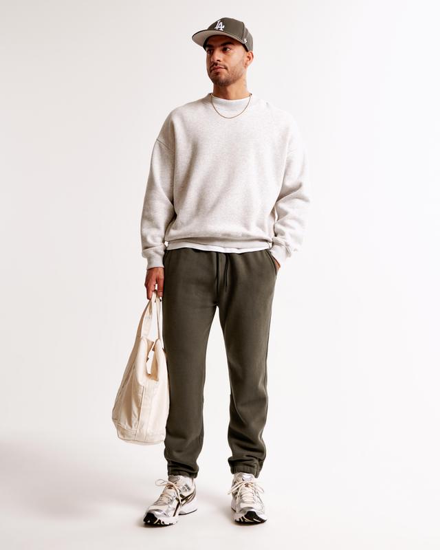 Essential Sweatpant Product Image