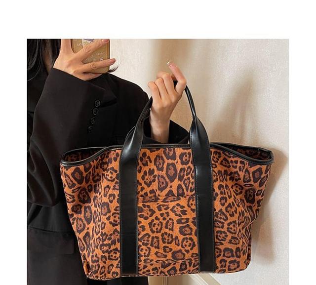 Leopard Print Faux Leather Panel Tote Bag Product Image