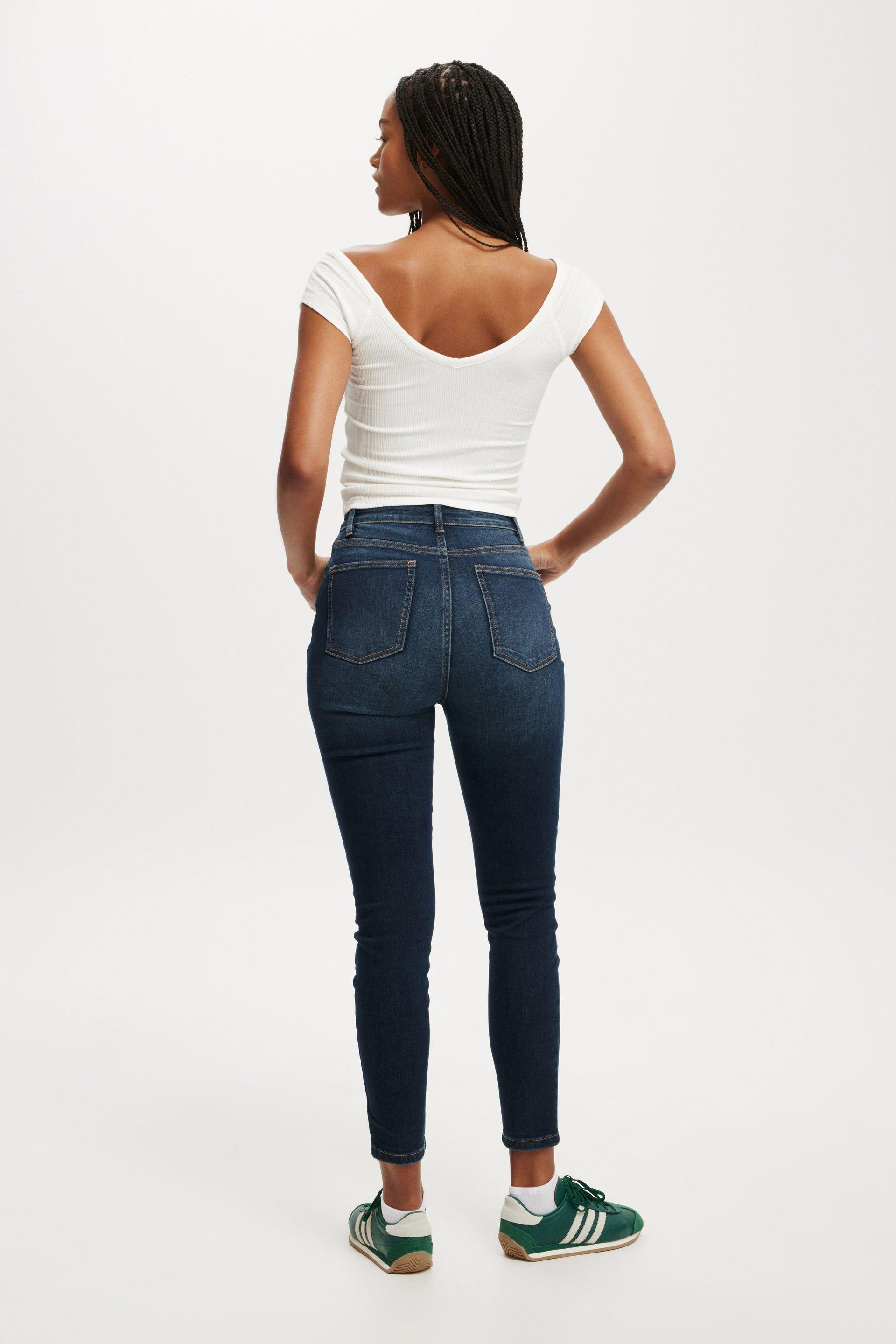 Curvy High Stretch Skinny Jean Product Image