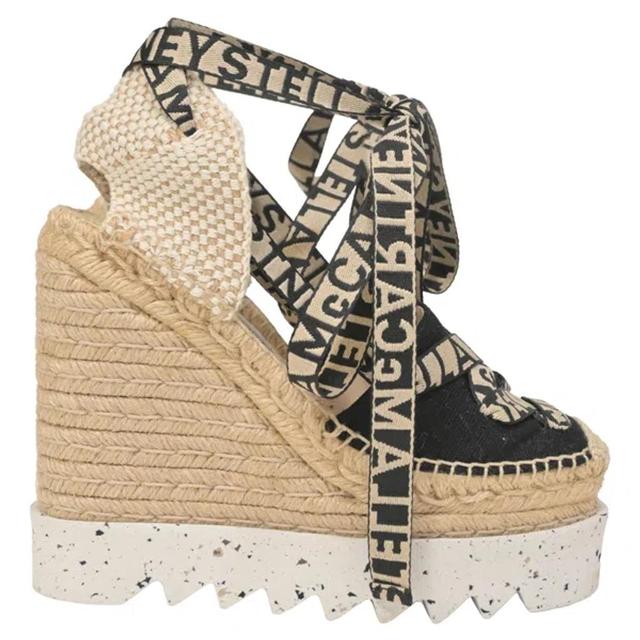 Gaia Logo-jacquard Wedge Espadrilles In White Canvas In Beige Product Image