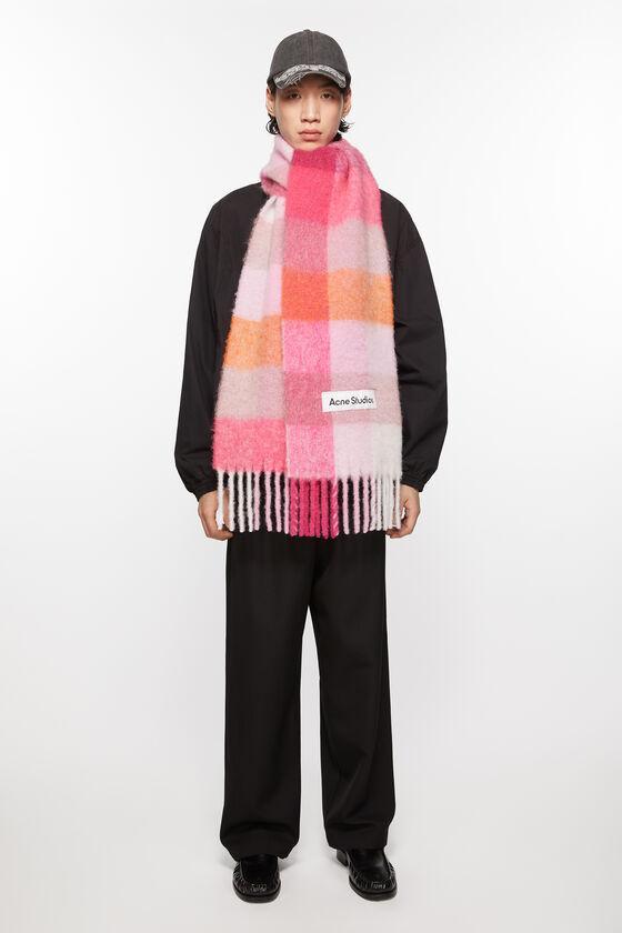 Mohair checked scarf Product Image