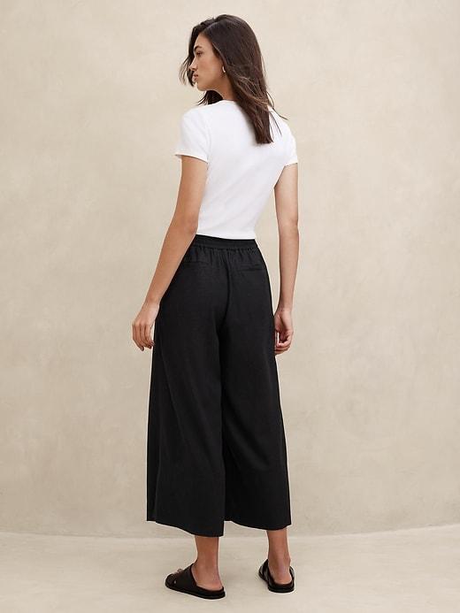 Linen-Blend Easy Wide-Leg Cropped Pant Product Image