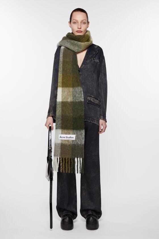 Mohair checked scarf Product Image