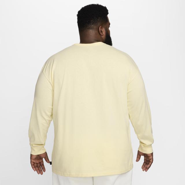 Men's Nike Sportswear Premium Essentials Long-Sleeve T-Shirt Product Image