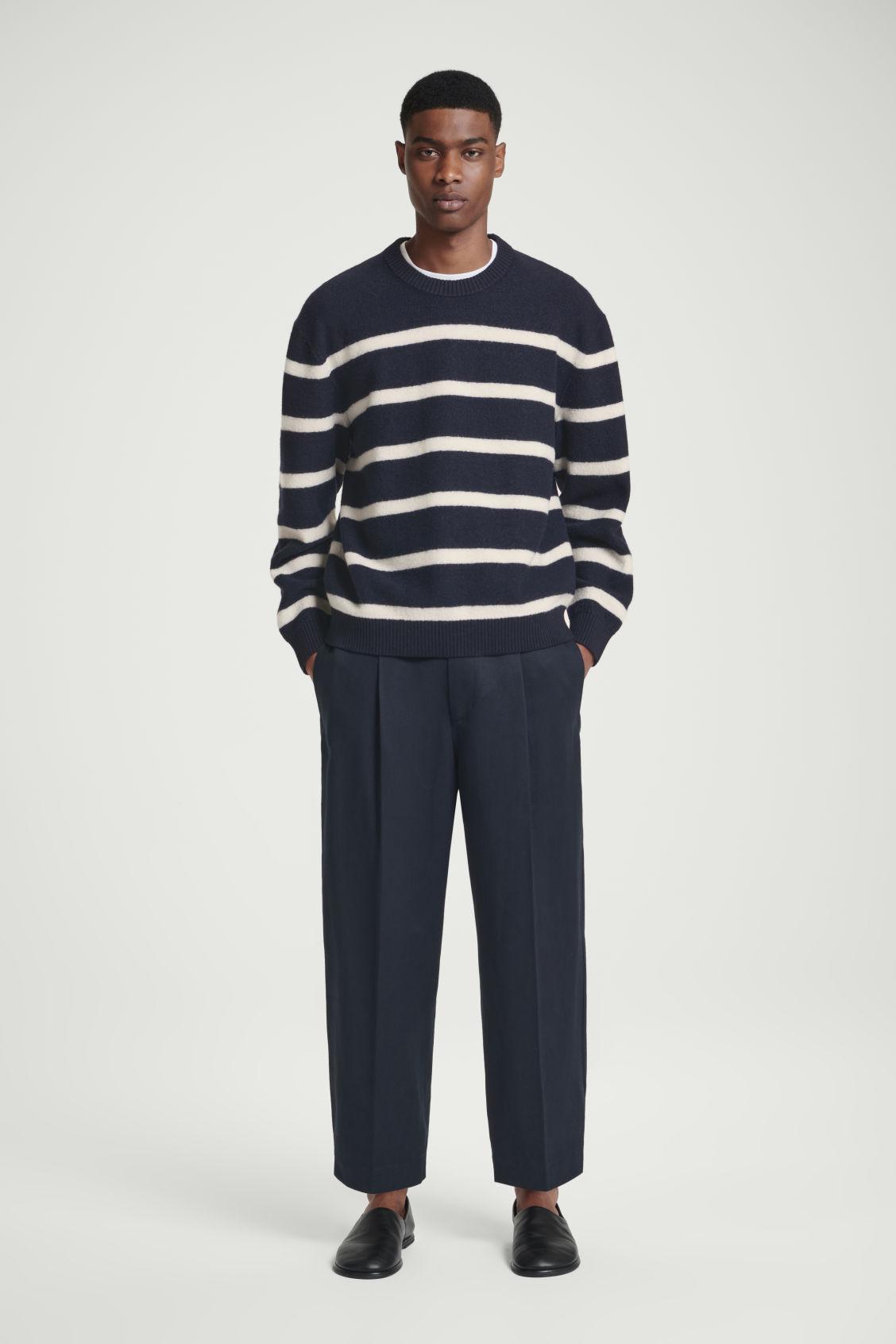 CROPPED BARREL-LEG TROUSERS Product Image