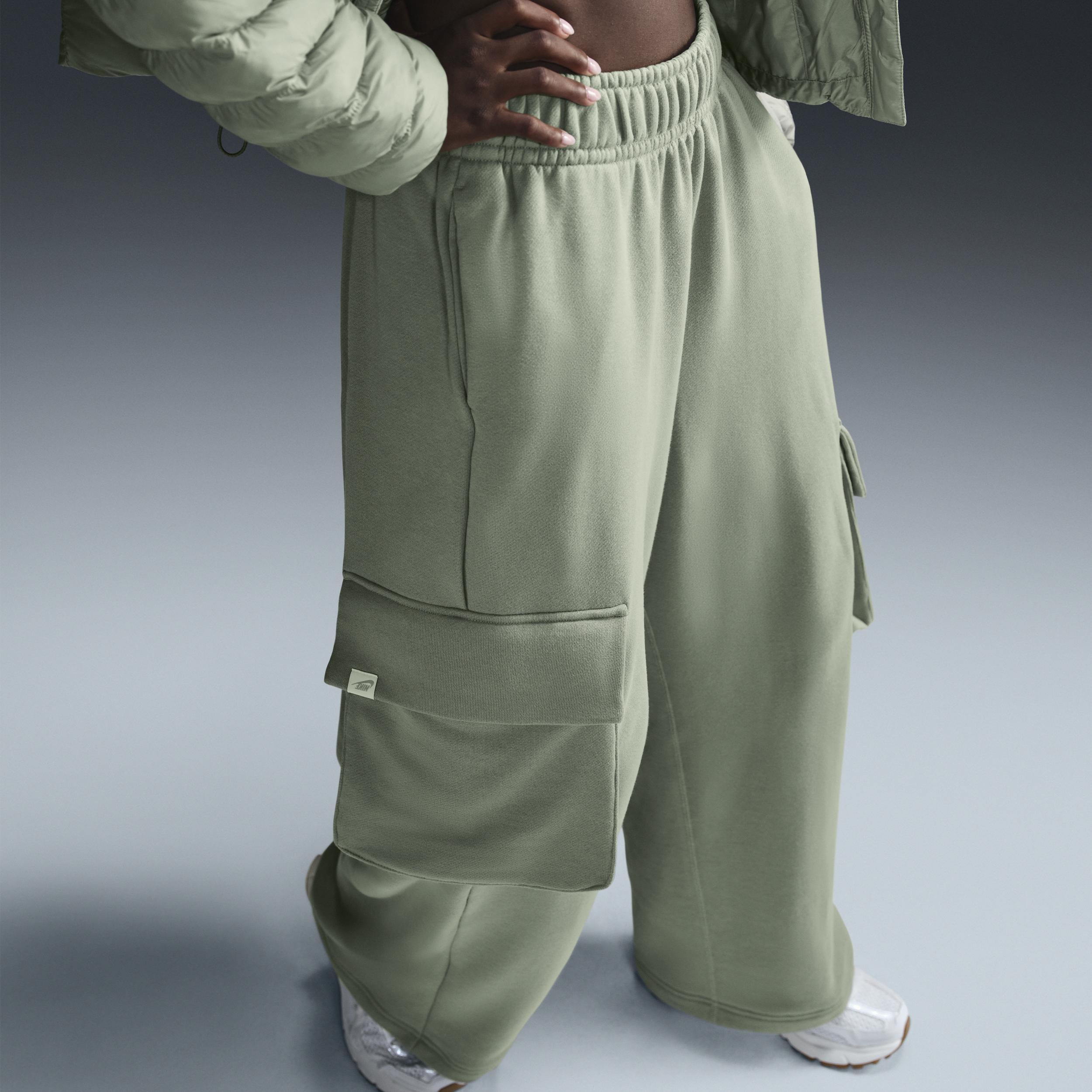 Nike Sportswear Women's Low-Rise Oversized French Terry Open-Hem Pants Product Image