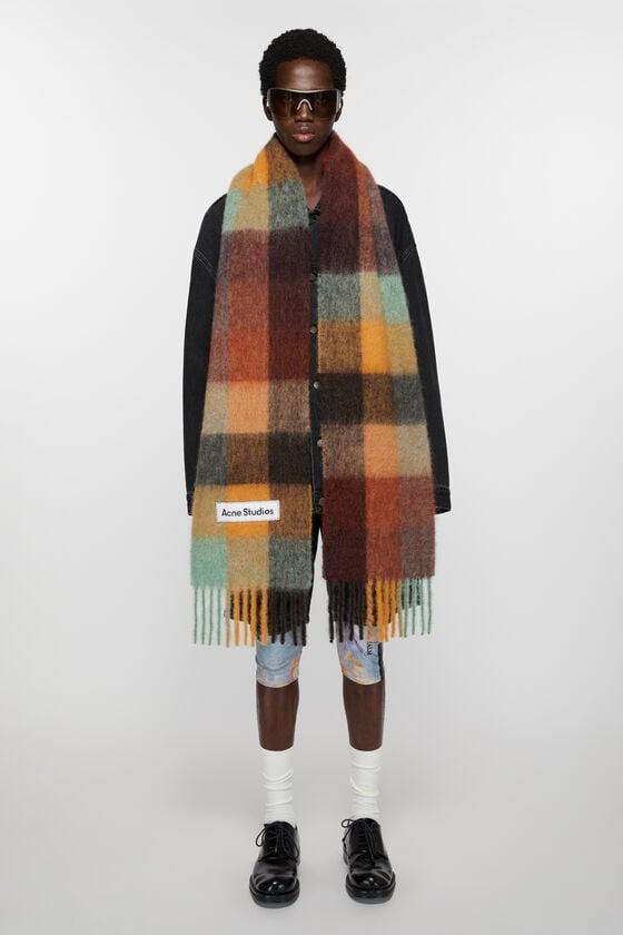 Mohair checked scarf Product Image