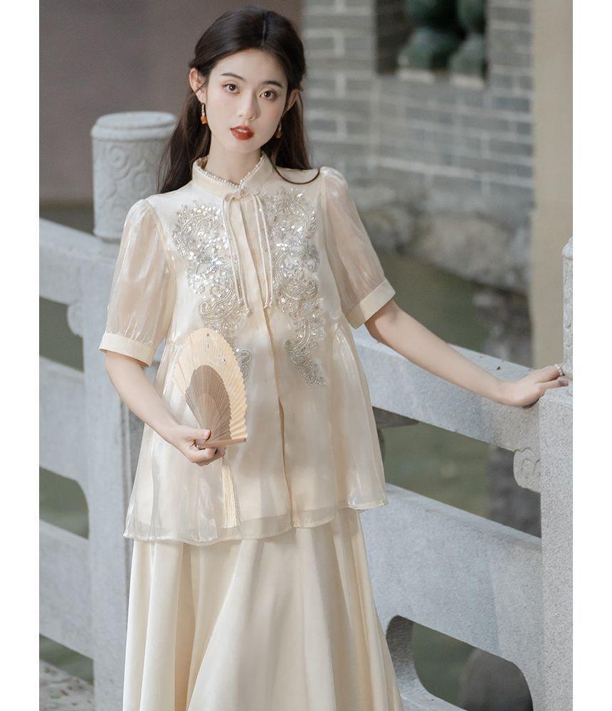 Set: Short-Sleeve Mandarin Collar Sequin Blouse + High Rise Plain Midi A-Line Skirt Product Image