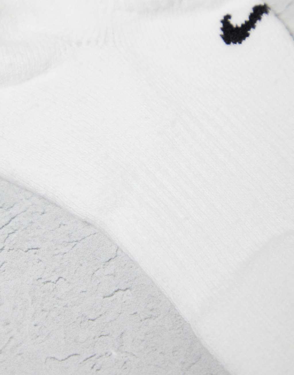 Nike Training Everyday Plus Cushioned 6-pack sneaker socks in white Product Image