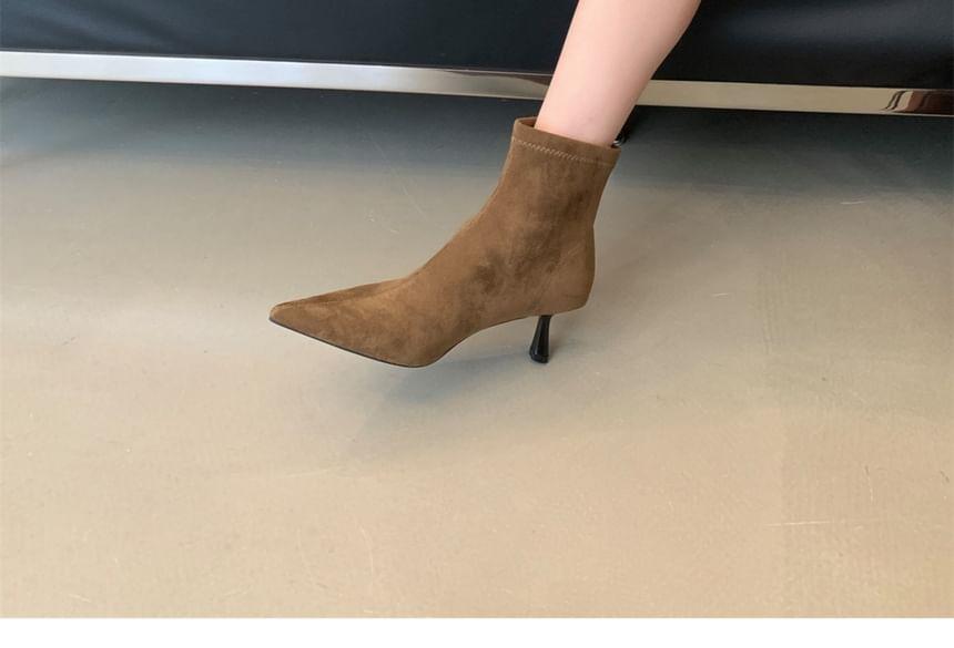 Kitten Heel Pointed Toe Plain Short Boots Product Image