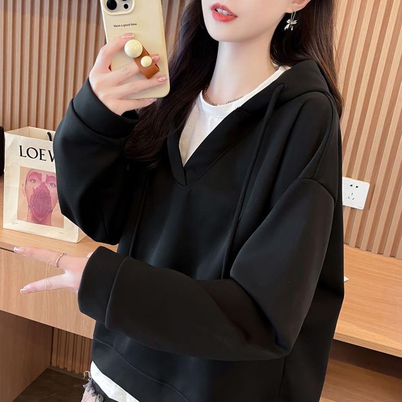 Mock Two-Piece Round Neck Two Tone Drawstring Hoodie Product Image