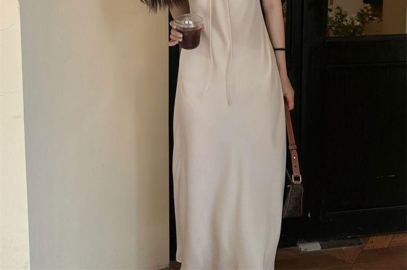 Sleeveless Scoop Neck Plain Maxi A-Line Dress Product Image