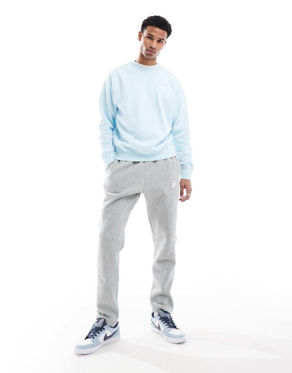 Nike Club sweatshirt in light blue Product Image