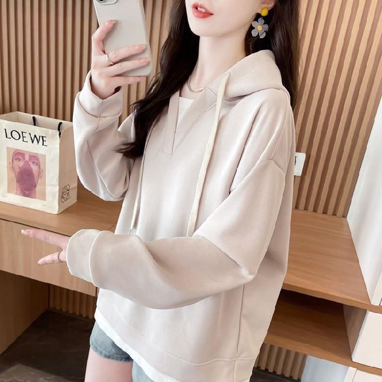 Mock Two-Piece Two Tone Drawstring Hoodie Product Image