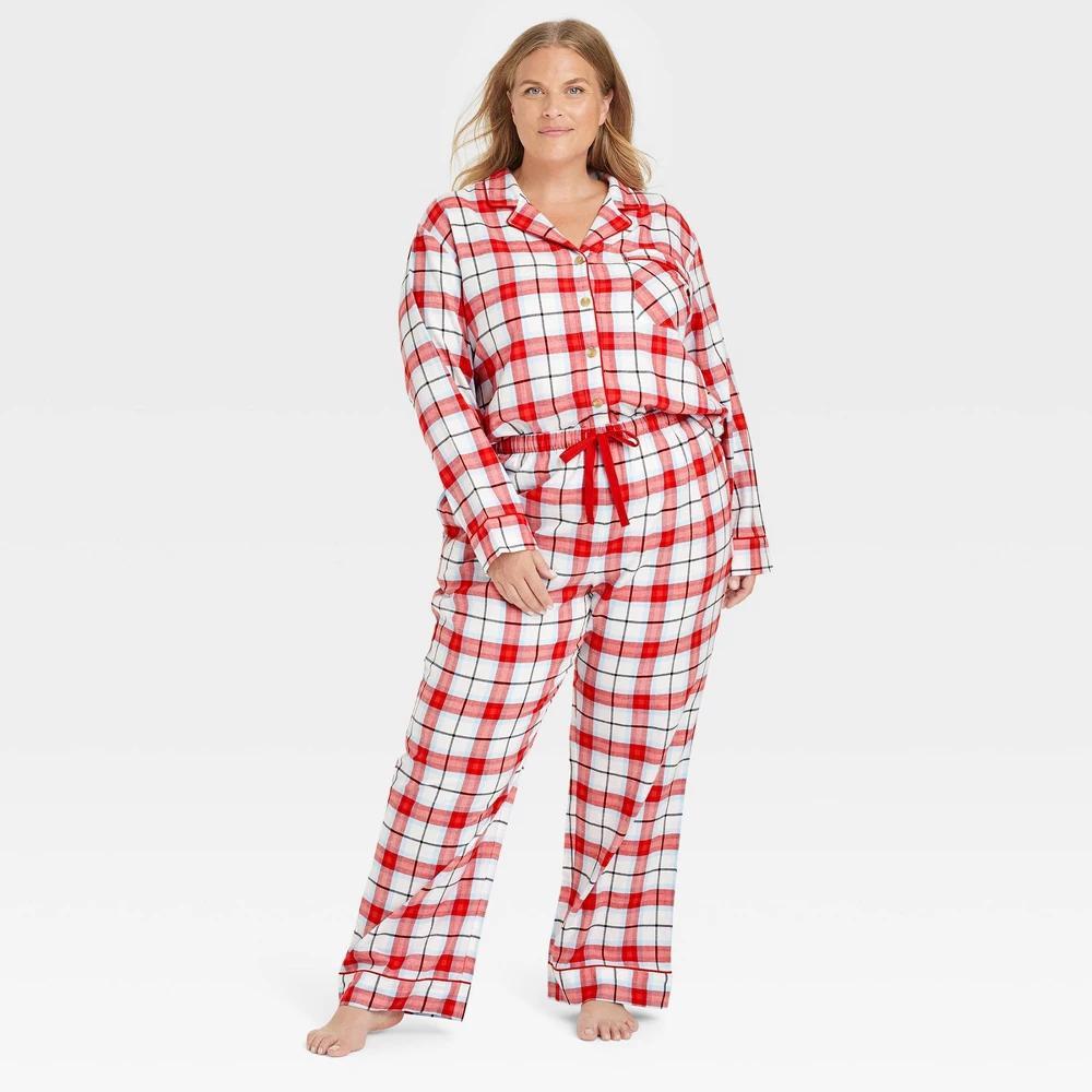 Womens Plaid Flannel Holiday Matching Family Pajama Set - Wondershop White Product Image